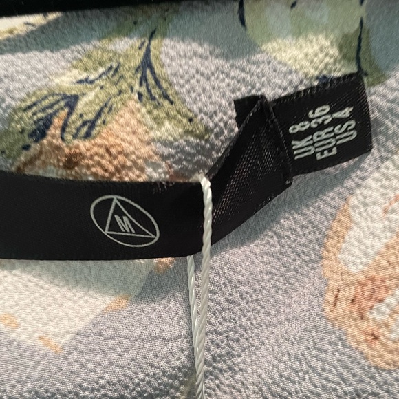 MISSGUIDED Floral Ruffle Tea Dress - Picture 7 of 8